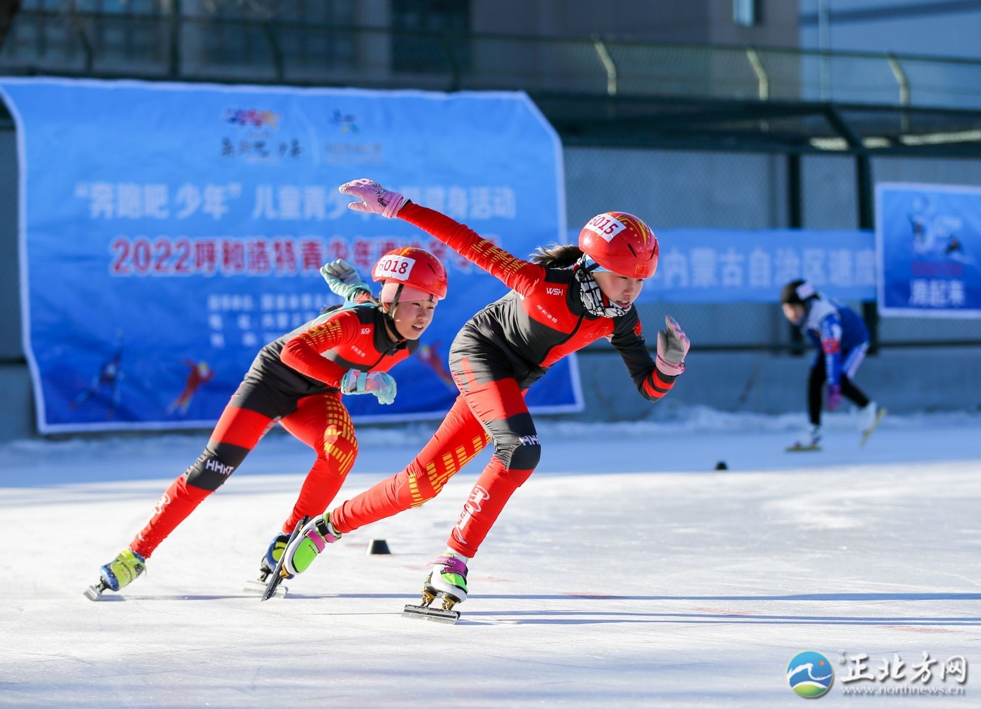 竞技冰雪，热雪燃冬，激情与荣耀的冬季盛宴！标题吸引眼球看这里。